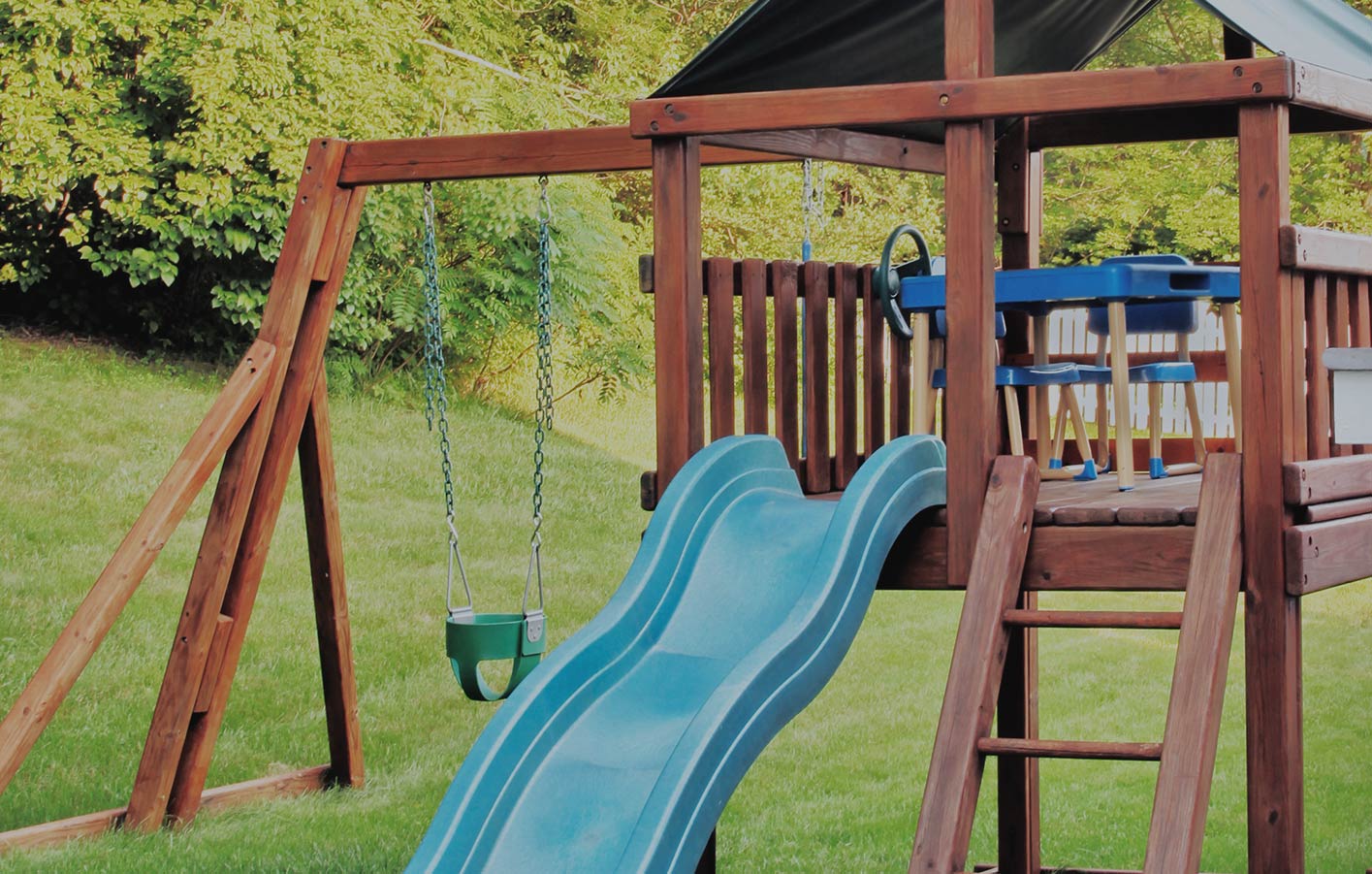 2016_IS_11694259_Spielplatz_1__MS_dunkel.jpg 2016_IS_11694259_Spielplatz_1__MS_dunkel.jpg